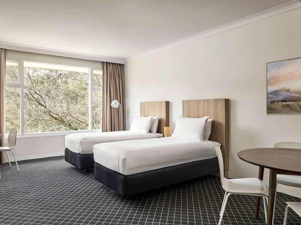 ホテル Ibis Styles タムワース 部屋 写真
